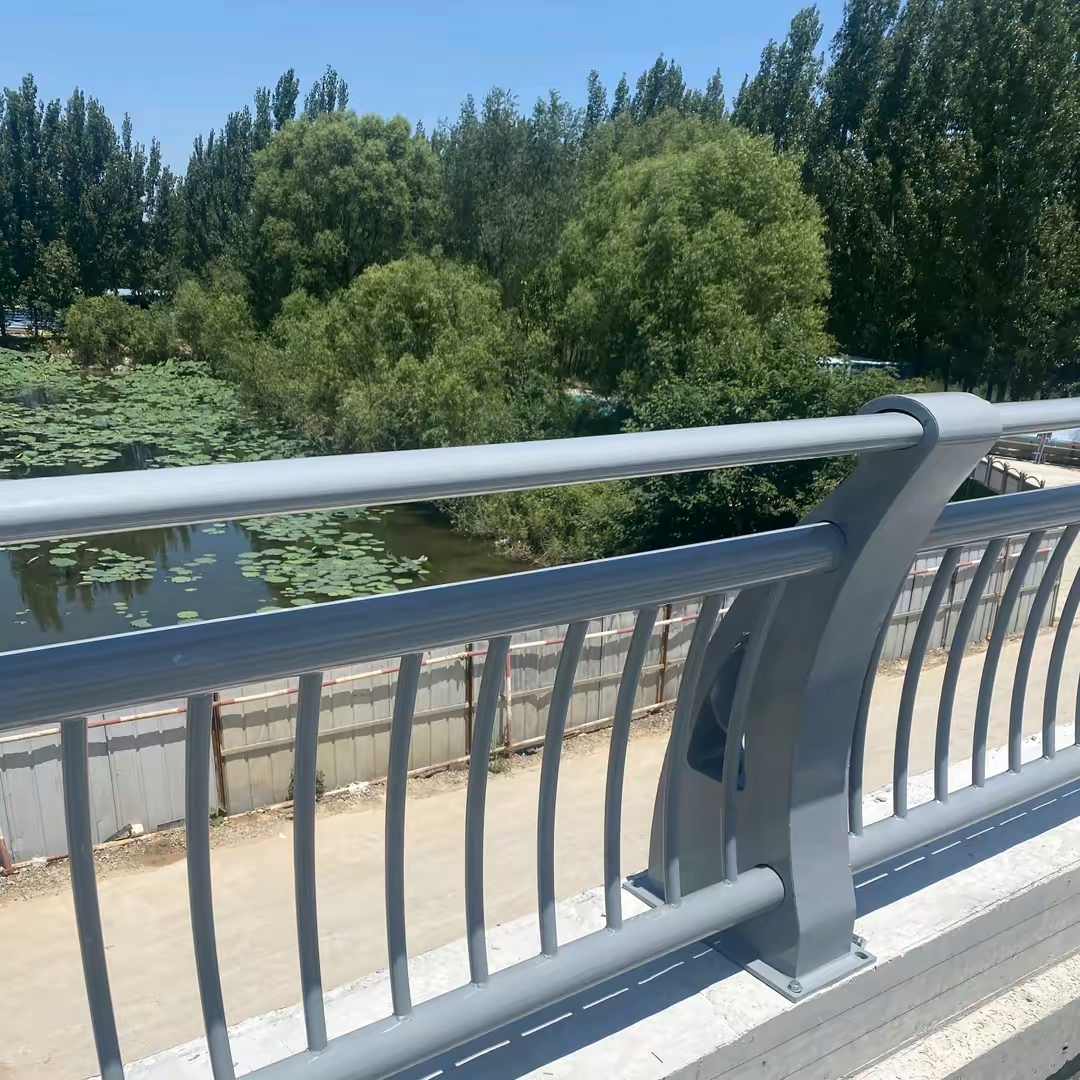 贵阳市桥梁防撞护栏不锈钢护栏 - 方案